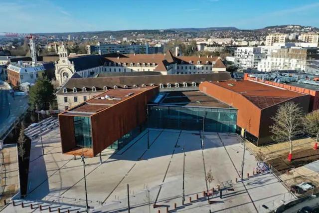 Deux Beaux Appartements En Plein Coeur De Dijon Digione Esterno foto